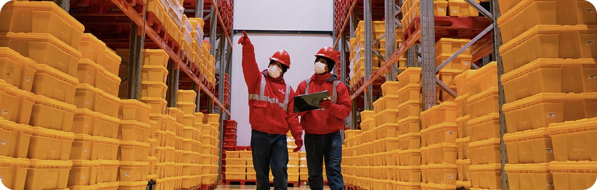 ¿Por qué existimos? | Nuestro propósito es | contribuir en la nutrición | de los peruanos, generando bienestar a las familias.